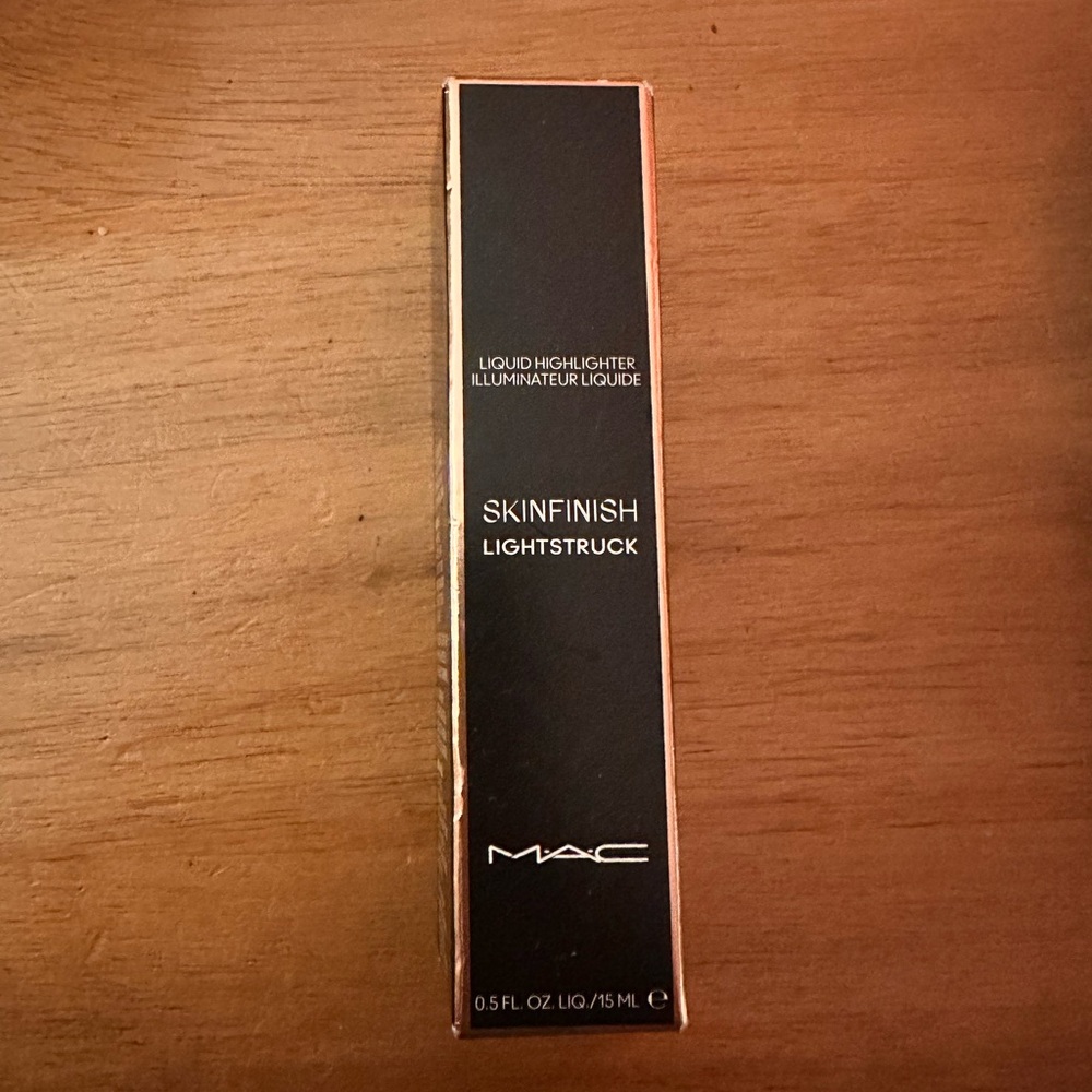 MAC Cosmetics Skinfinish Lightstruck Highlighter